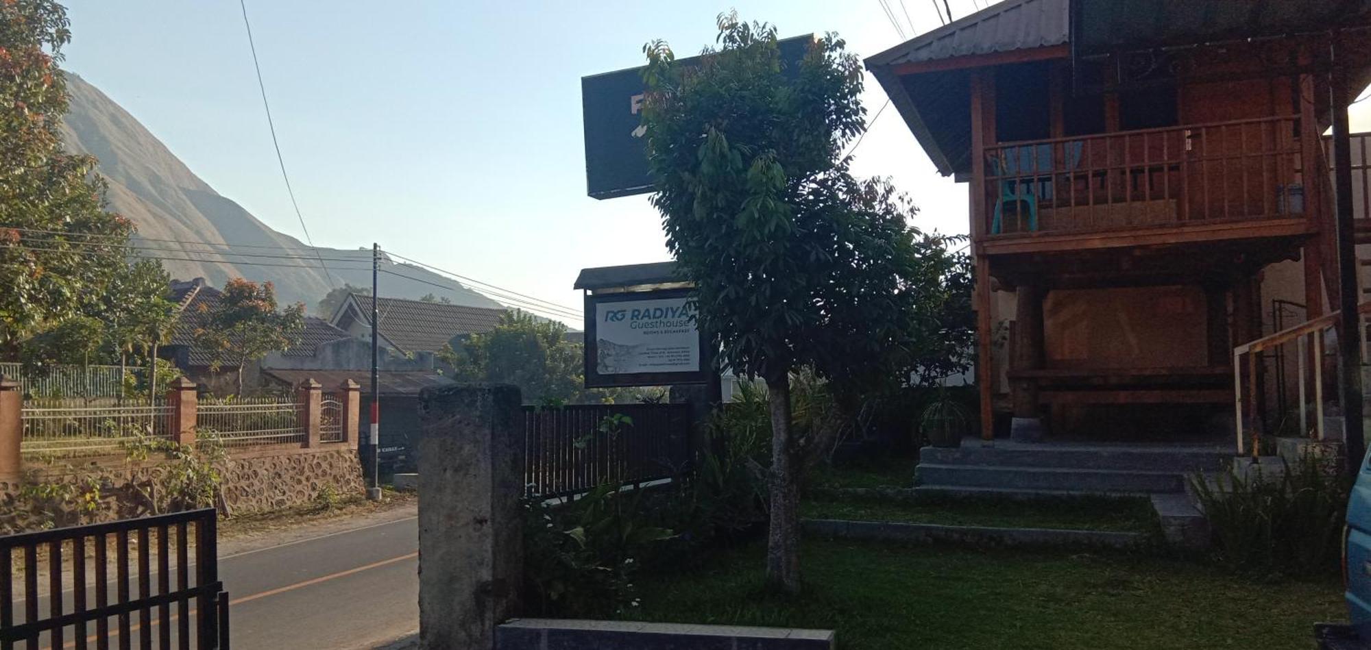 Radiya Guesthouse Sembalunlawang Exteriér fotografie